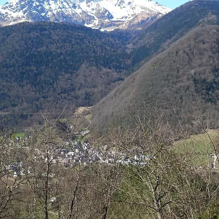 2 A 4 Personnes Le Pyreneen A Carrefour Des Activites De Montagne *