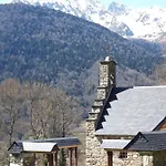 2 A 4 Personnes Le Pyreneen A Carrefour Des Activites De Montagne ホテル *
