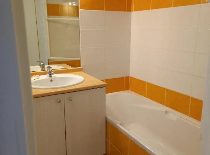 Hotel 2 à 4 Personnes Le Pyrénéen à Carrefour Des Activités De Montagne Arreau