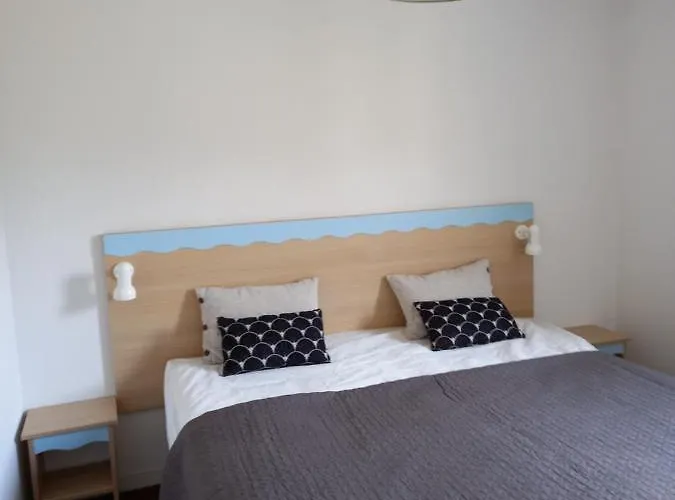 2 à 4 Personnes Le Pyrénéen à Carrefour Des Activités De Montagne Hotel