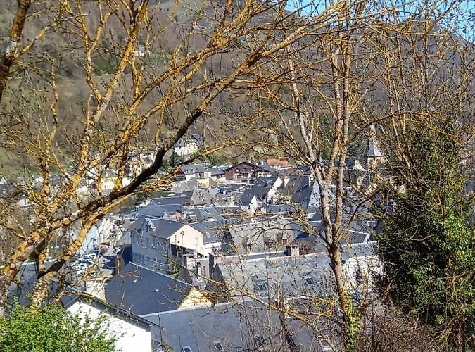 2 à 4 Personnes Le Pyrénéen à Carrefour Des Activités De Montagne * Arreau